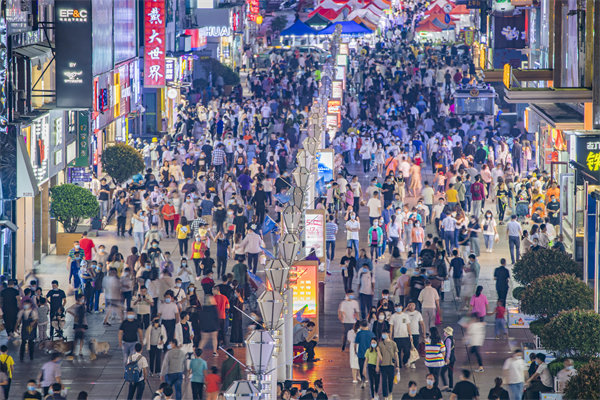 营销渠道：拓展销售渠道，扩大市场份额